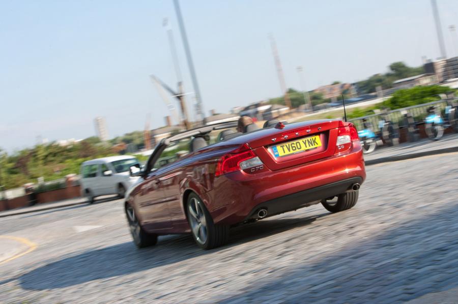  Volvo C70 2010 года  (фото 12 из 51)